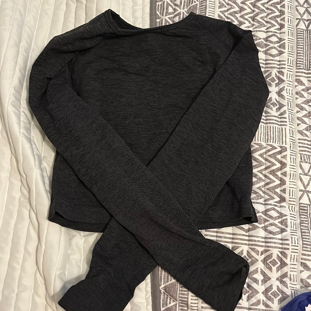 NVGTN crop long sleeve workout top
